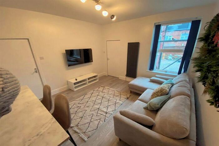 3 Bedroom Semi-Detached House To Rent In , Lenton, NG7