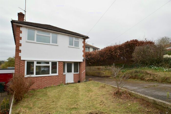 3 Bedroom Detached House To Rent In Sheridan Avenue, Caversham, Reading, RG4