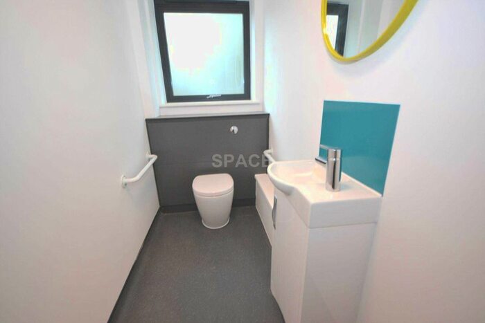 8 Bedroom Property To Rent In Hillside Court, Allcroft Road, Reading, Berkshire, RG1