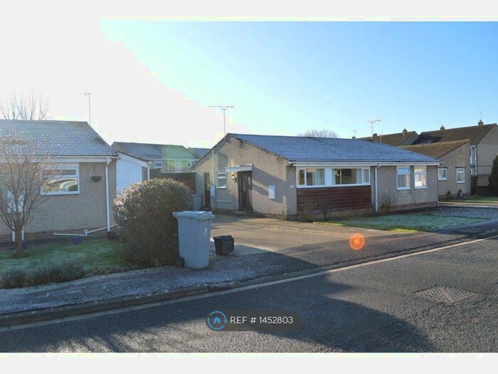 2 Bedroom Bungalow To Rent In Queen Emmas Dyke, Witney, OX28