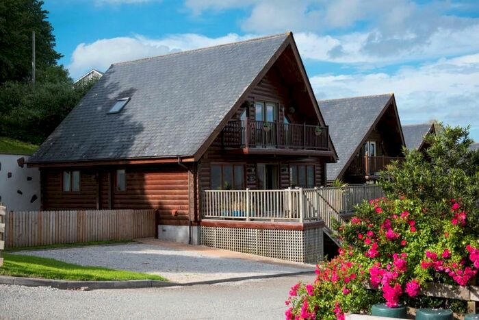 3 Bedroom Detached House For Sale In Little Petherick, PL27