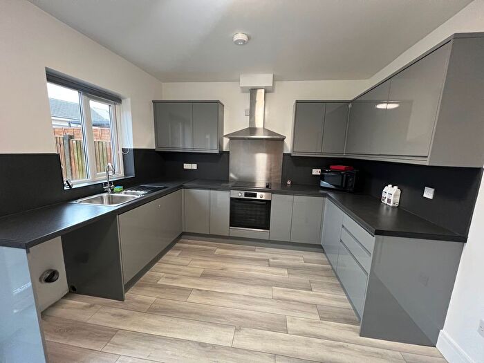 3 Bedroom End Of Terrace House To Rent In Thompson Street, Preston, PR4