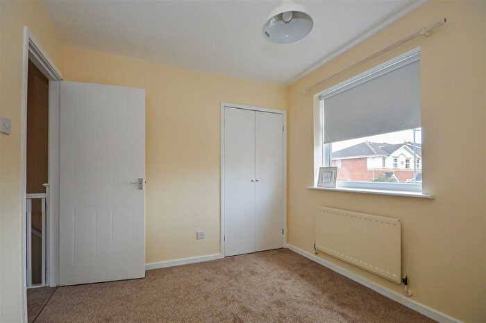 3 Bedroom Property For Sale In Greentop, New Crofton, Wakefield, WF4