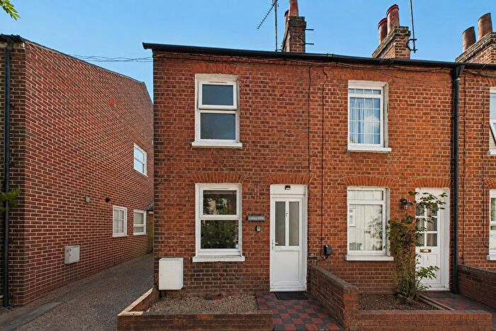 2 Bedroom End Of Terrace House For Sale In Eldon Place, Reading, Berkshire, RG1