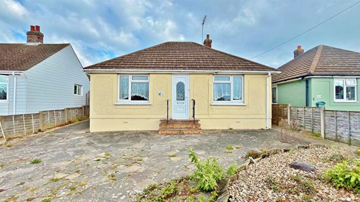 2 Bedroom Detached Bungalow For Sale In Walton Road, Walton-On-The-Naze, Essex, CO14