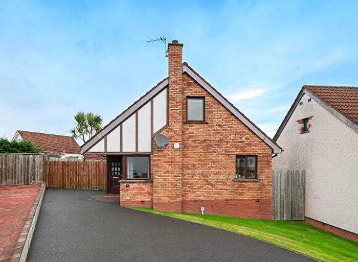 4 Bedroom House For Sale In Irvine Crescent, Bangor, BT19