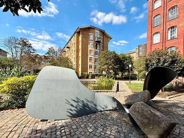 2 Bedroom Flat For Sale In Park West Building, Bow Quarter, London, E3