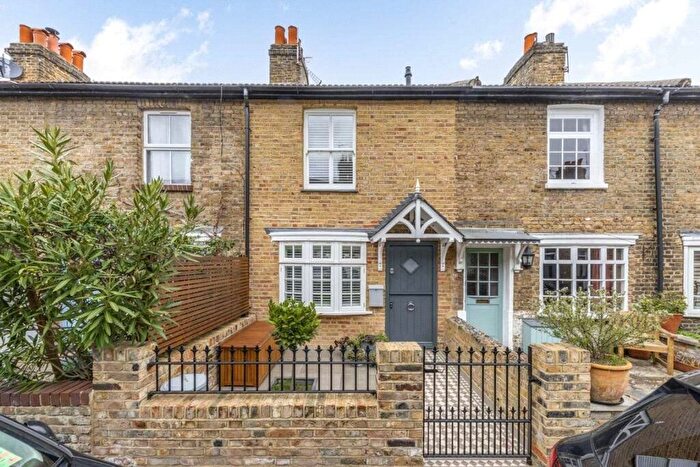 2 Bedroom Terraced House For Sale In Rosedale Road, Richmond, TW9