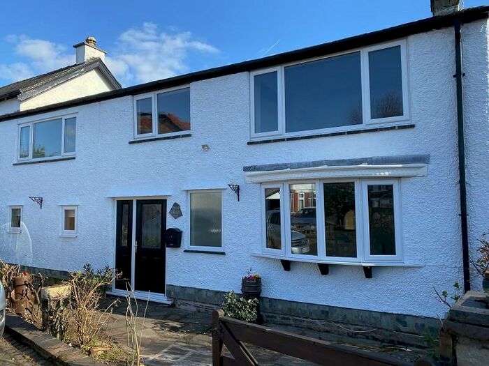 4 Bedroom Barn Conversion To Rent In Greenfield Close, Southport, Merseyside., PR9