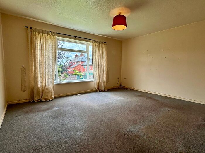 2 Bedroom Flat For Sale In Palmerston Court, Palmerstone Road, Ross-On-Wye, HR9