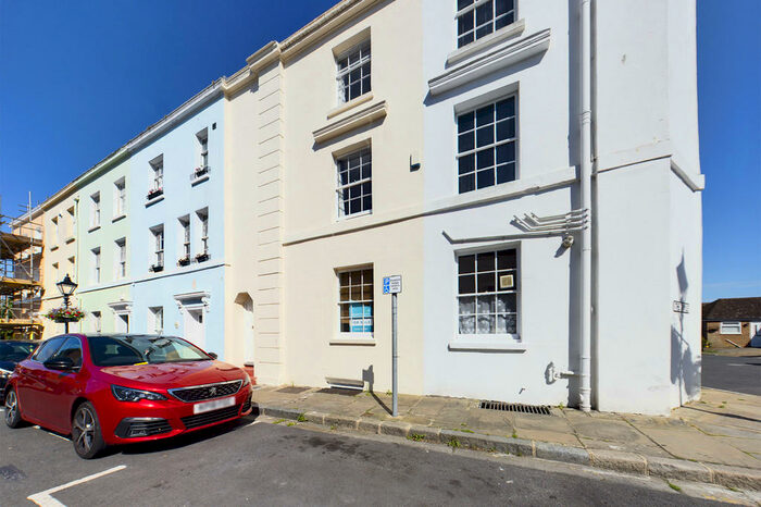 2 Bedroom House To Rent In The Bayle, Folkestone, CT20
