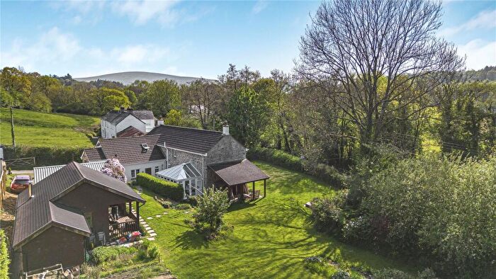 6 Bedroom Detached House For Sale In Taw Green, Okehampton, EX20