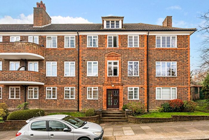 2 Bedroom Flat For Sale In Limes Gardens, Southfields, SW18