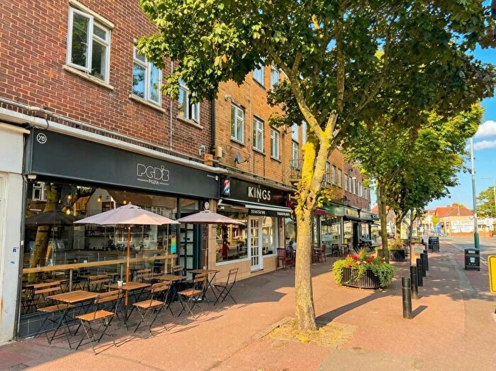 2 Bedroom Flat To Rent In Main Road, Gidea Park, RM2