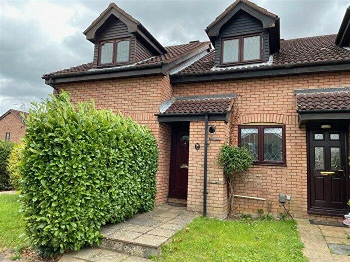1 Bedroom House To Rent In Hayling Drive, Luton, Luton, LU2