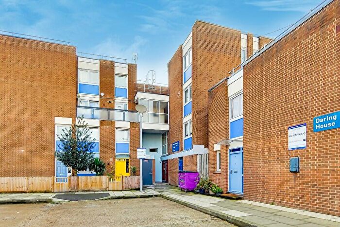 4 Bedroom Maisonette To Rent In Roman Road, London, E3