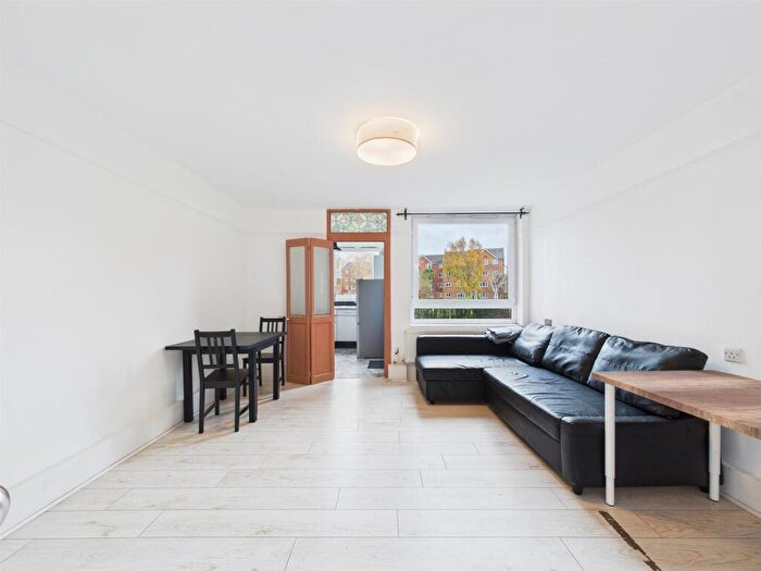 1 Bedroom Flat To Rent In Reedham Close, London, N17