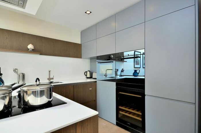 2 Bedroom Flat To Rent In Babmaes Street, St James's, London, SW1Y