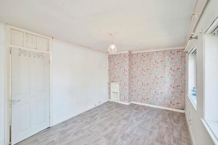 3 Bedroom Terraced House For Sale In Kitts Green Road, Birmingham, West Midlands, B33