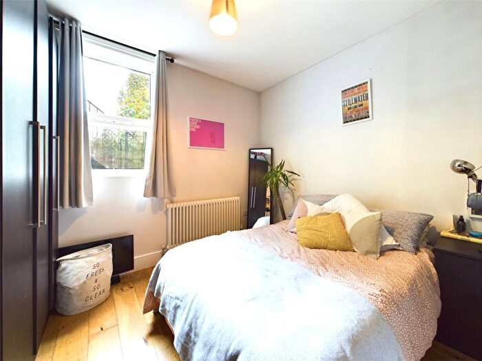 1 Bedroom Flat To Rent In Carisbrooke Road, Walthamstow, London, E17