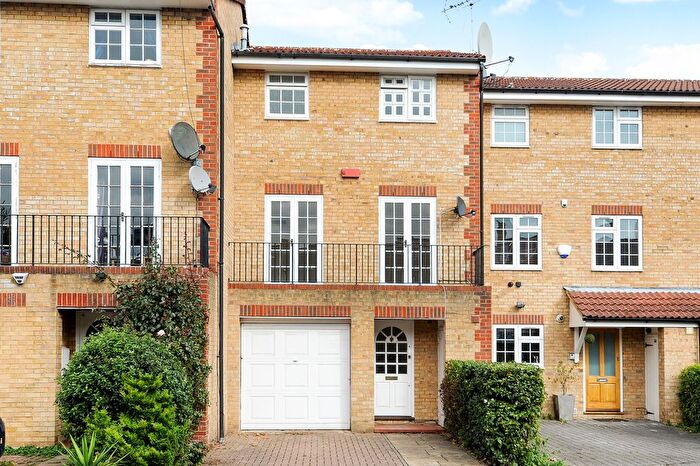 3 Bedroom Terraced House To Rent In Worcester Drive, London, W4
