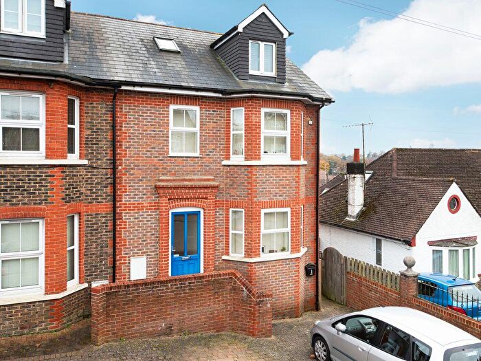 1 Bedroom Flat To Rent In Ashenground Road, Haywards Heath, RH16