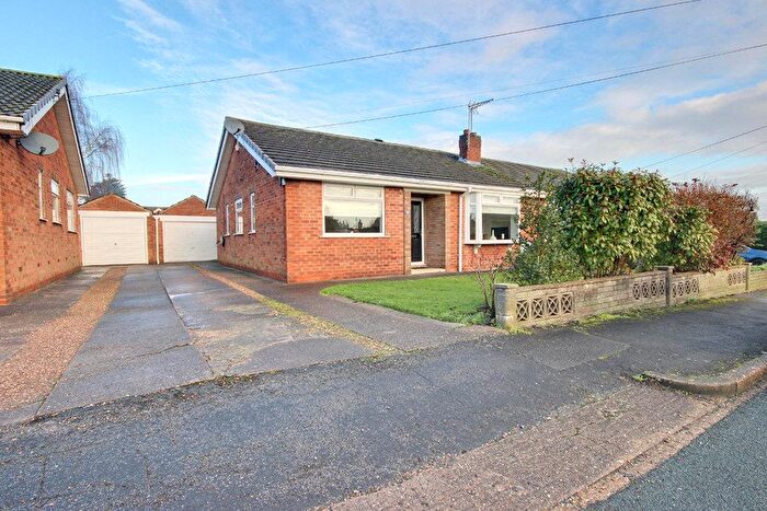 3 Bedroom Semi-Detached Bungalow For Sale In White Walk, Kirk Ella, Hull, HU10