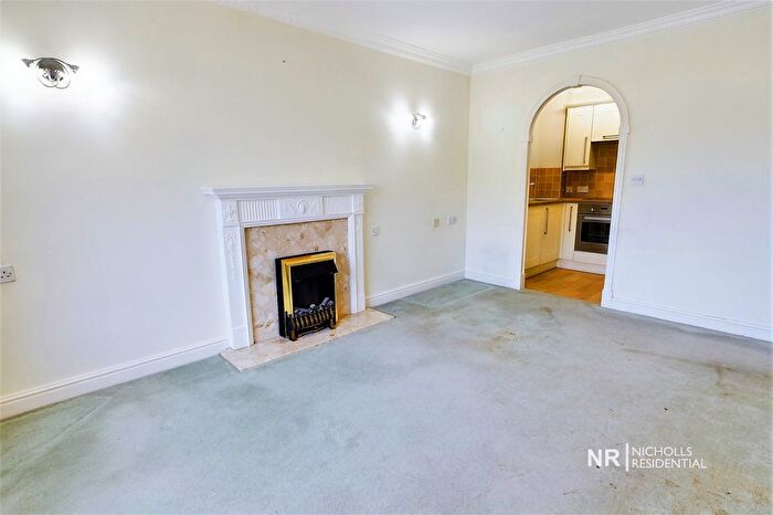 1 Bedroom Flat For Sale In Clayton Road, Chessington, Surrey., KT9