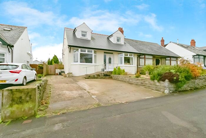 3 Bedroom Semi-Detached Bungalow For Sale In Pontypridd Road, Barry, CF62