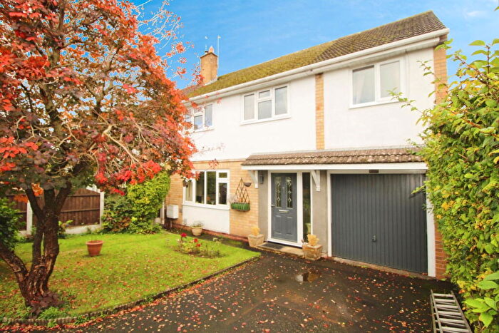 4 Bedroom Semi-Detached House For Sale In Summer Hill Avenue, Off Bewdley Hill, Kidderminster, Worcestershire, DY11
