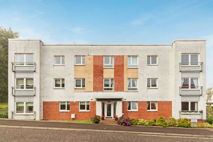 3 Bedroom Flat To Rent In Canniesburn Quadrant, Bearsden, G61