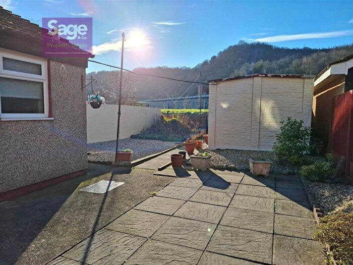 3 Bedroom End Of Terrace House For Sale In Grove Road, Risca, Newport, NP11