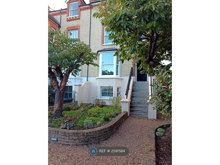 1 Bedroom Flat To Rent In Kingston Road, Wimbledon, SW19