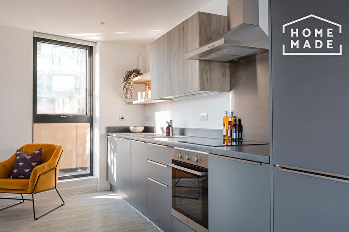 2 Bedroom Flat To Rent In Vox, Trentham Street, M15
