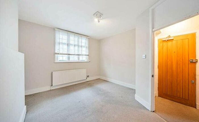 Studio To Rent In Portland Street, Walworth Village, SE17