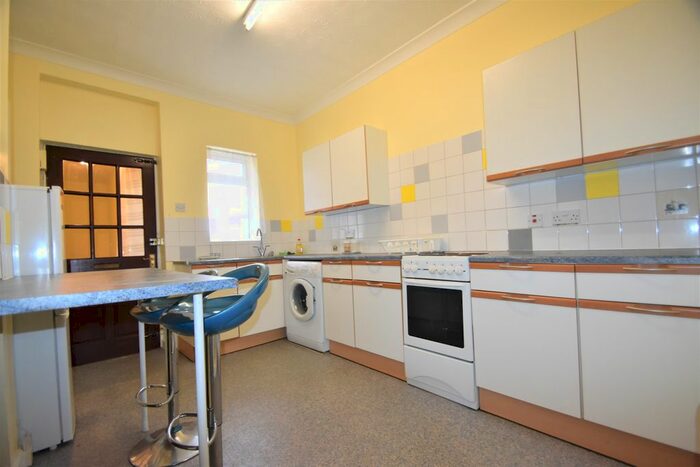 1 Bedroom Flat To Rent In Highland Road, Southsea, PO4
