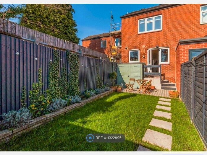 2 Bedroom Terraced House To Rent In Cardine Mews, London, SE15