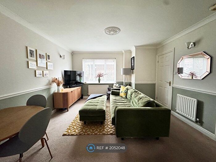 3 Bedroom Semi-Detached House To Rent In Elmer Cottages, Fetcham, Leatherhead, KT22