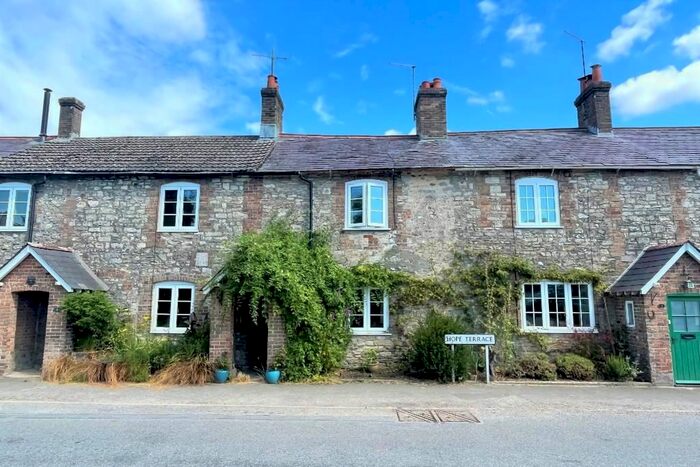 3 Bedroom Cottage For Sale In Martinstown, Dorchester, DT2