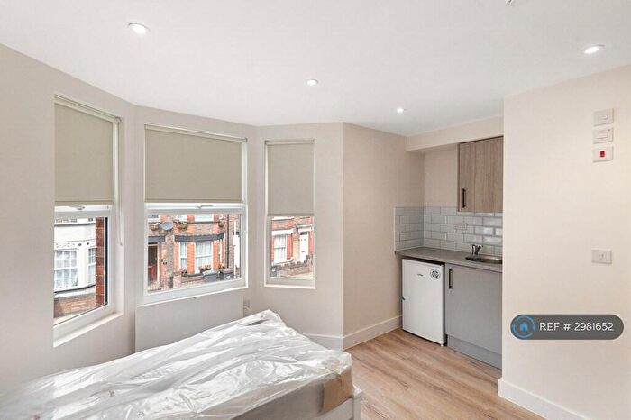 Studio To Rent In Reginald St, Luton, LU2
