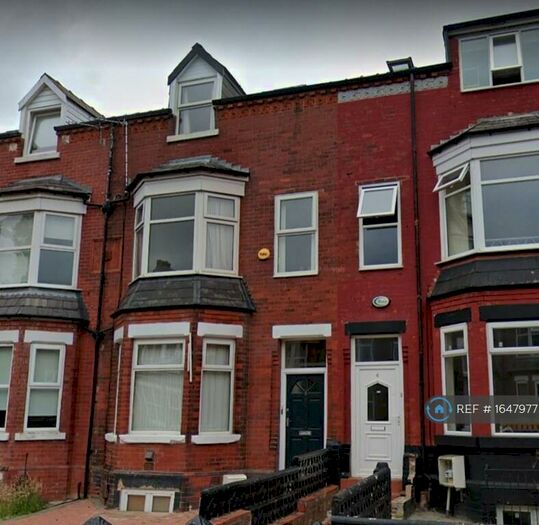 9 Bedroom Terraced House To Rent In Booth Ave, Fallowfield, M14