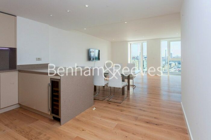 2 Bedroom Flat To Rent In Vaughan Way, Wapping, E1W