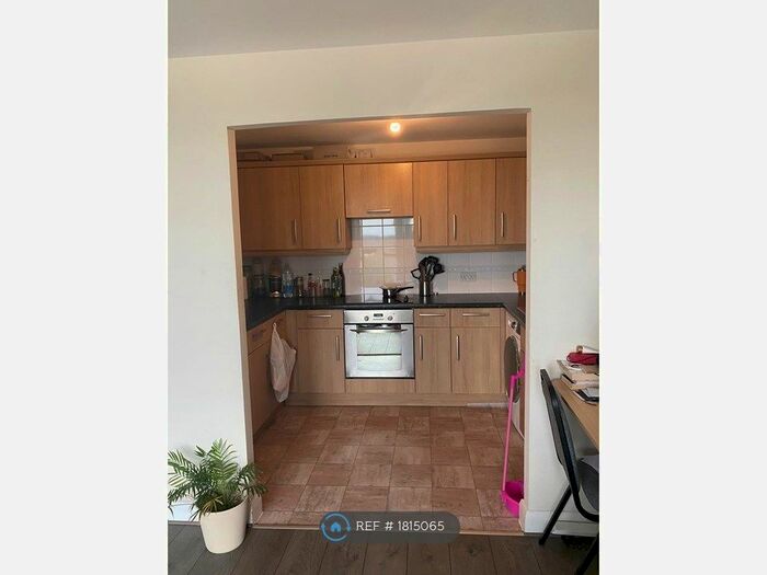 1 Bedroom Flat To Rent In City House, Croydon, CR0