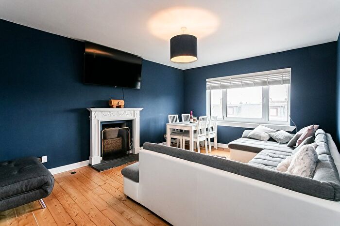 2 Bedroom Flat For Sale In Station Road, Ratho Station, Newbridge, EH28