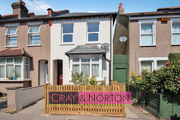 3 Bedroom End Of Terrace House To Rent In Edward Road, Addiscombe, CR0