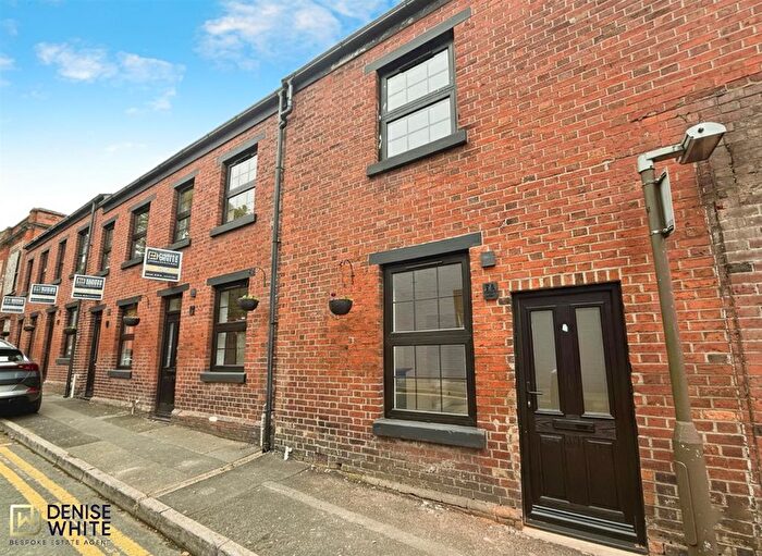 1 Bedroom Terraced House For Sale In New Street, Leek, ST13