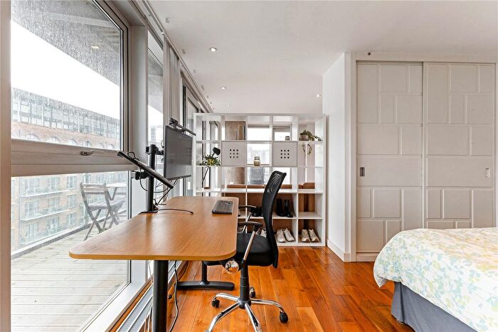 1 Bedroom Flat For Sale In Clowes Street, Salford, Greater Manchester, M3