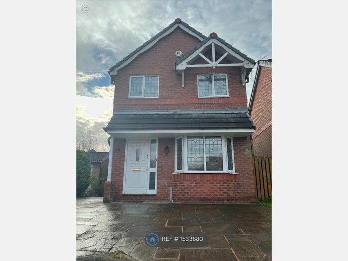 3 Bedroom Detached House To Rent In Goodshaw Road, Manchester, M28