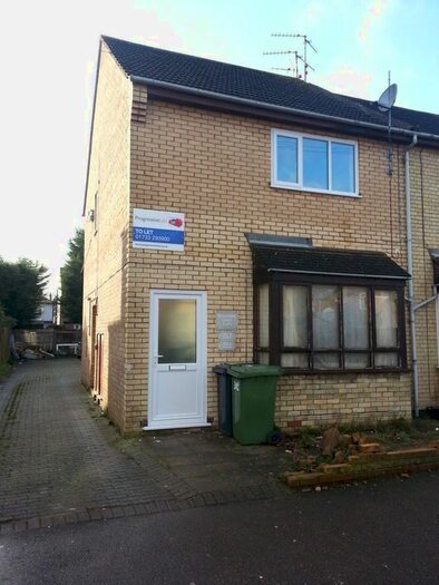 1 Bedroom Flat To Rent In Alexandra Road, Millfield, Peterborough, PE1