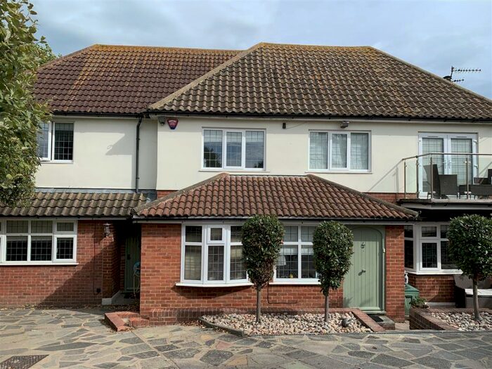 1 Bedroom Apartment To Rent In North Foreland Road, Broadstairs, CT10